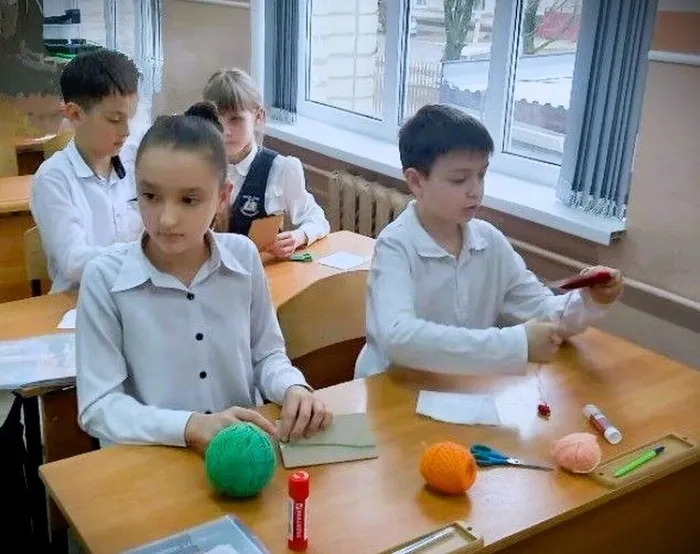 Игрушка из ниток
