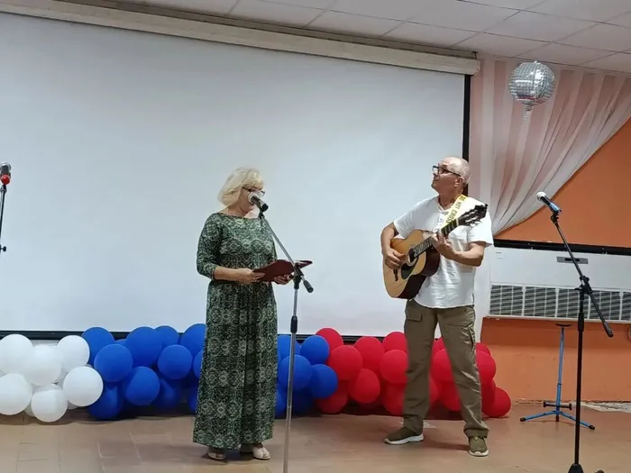 Творческая встреча &nbsp;"За оранжевым стягом костра", посвященная 30 - летию создания Приморско- Ахтарской районной общественной организации "Творческий интеллектуальный клуб "Восхождение"