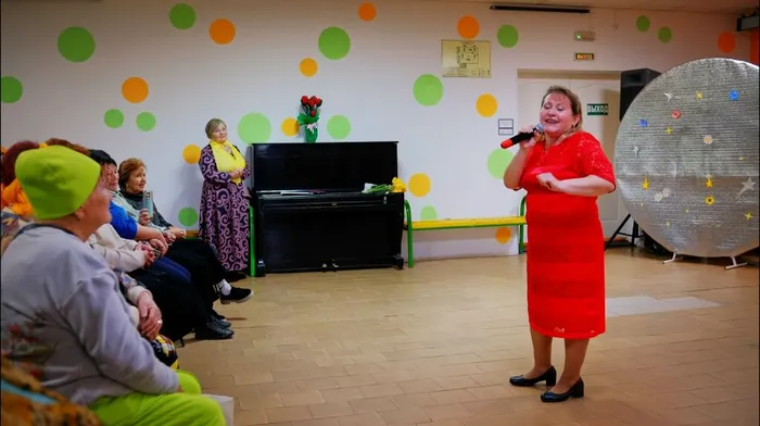 "ПАСХАЛЬНОЙ РАДОСТИ СИЯНЬЕ"