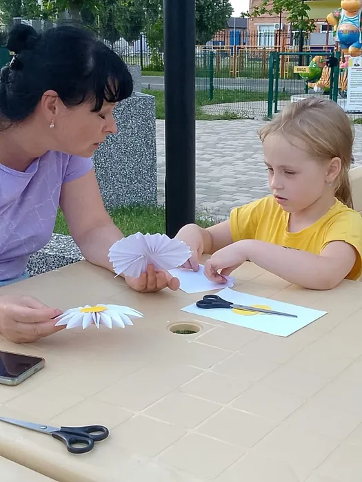 Мастер-класс "Ромашка символ семьи!"