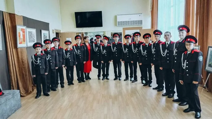Кадеты Бриньковского казачьего корпуса побывали в КДЦ «Родина»!