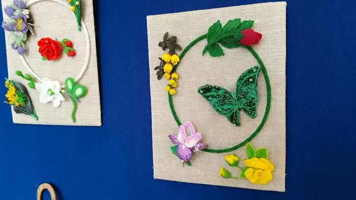 Выставка декоративно-прикладного искусства «Весна и женщины похожи»