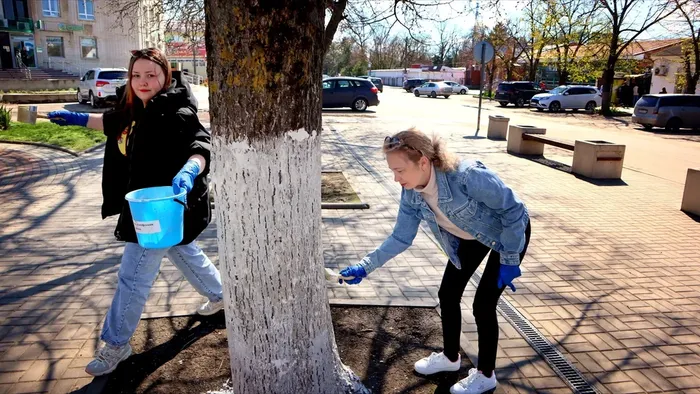 Весенний субботник с Газпромнефть-Аэро