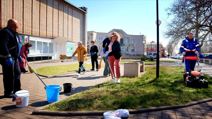 Весенний субботник с Газпромнефть-Аэро