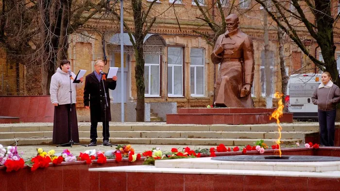 3 декабря - День неизвестного солдата.