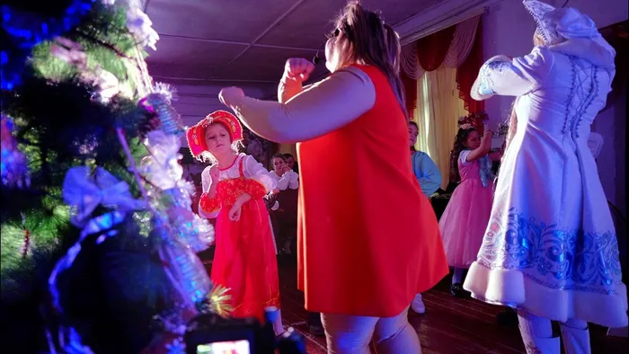 Развлекательно-игровая программа «Волшебное спасение Деда Мороза»