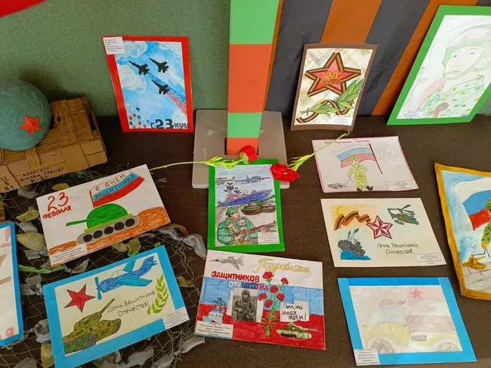 Выставка детских рисунков «Смелым и отважным посвящается»