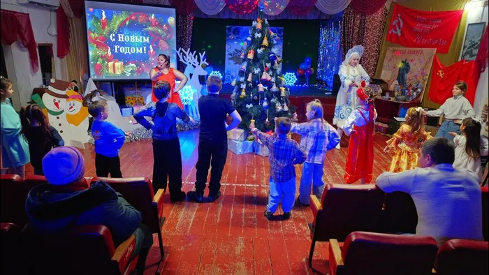 Развлекательно-игровая программа «Волшебное спасение Деда Мороза»