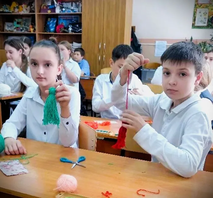 Игрушка из ниток