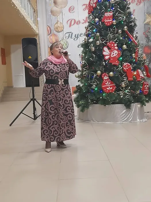 Праздничная программа "НОВОГОДНЯЯ &nbsp;СИМФОНИЯ &nbsp;ПЕСЕННОЙ &nbsp;ДУШИ"