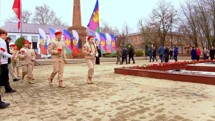 3 декабря - День неизвестного солдата.