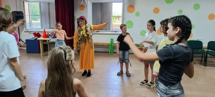 Театрализовано-игровая программа "В школьном царстве- волшебном государстве"