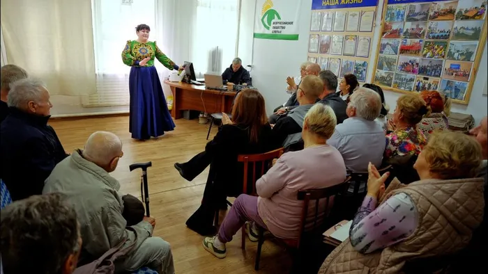 «Искусство жить на ощупь» концертная программа в Обществе слепых