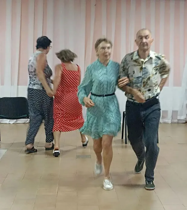 "Танцевать - это здорово!"