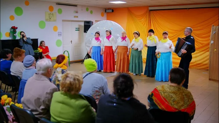 "ПАСХАЛЬНОЙ РАДОСТИ СИЯНЬЕ"