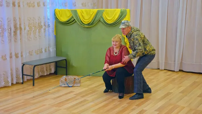 Театрализовано- концертная программа "С улыбкой по жизни"