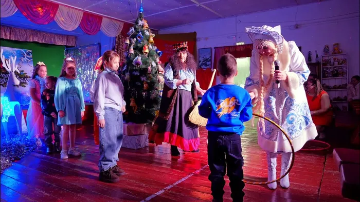 Развлекательно-игровая программа «Волшебное спасение Деда Мороза»