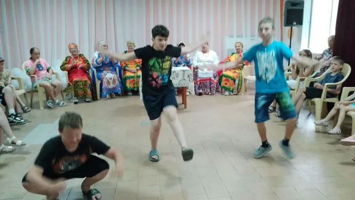 "ПОСИДЕЛКИ на ЗАВАЛИНКЕ"